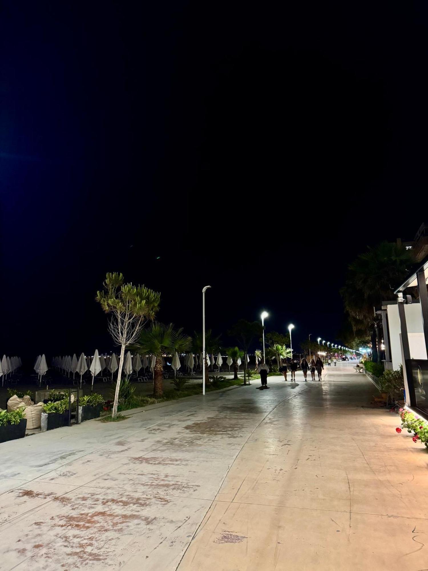 Beach Apartments Durres *